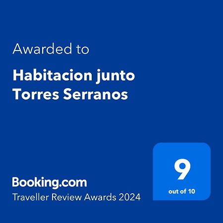 Habitacion Junto Torres Serranos バレンシア エクステリア 写真